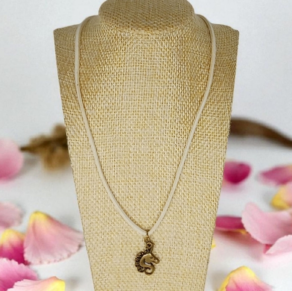 Leather Cord Unicorn Pendant Necklace Magical Fairy Tale Fairycore 1970s 1990s - Picture 2 of 15